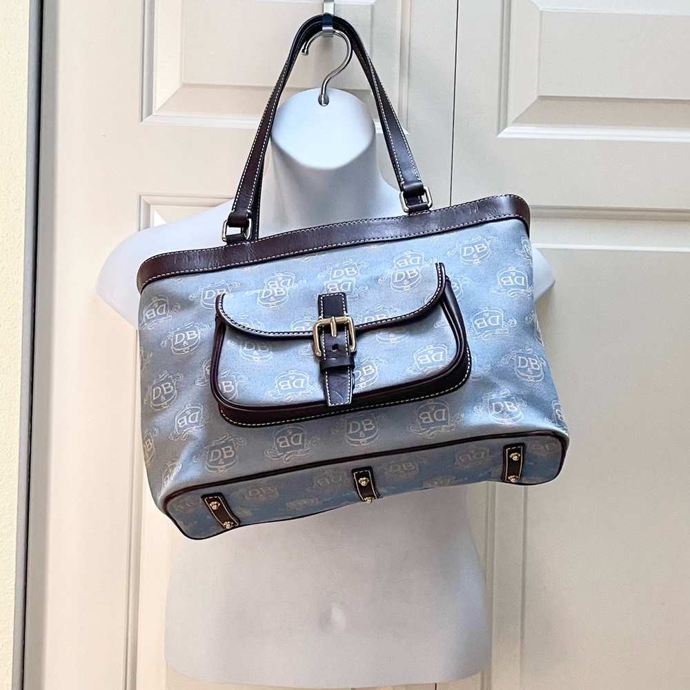 Authentic Dooney and Bourke East/West Donegal crest tote bag